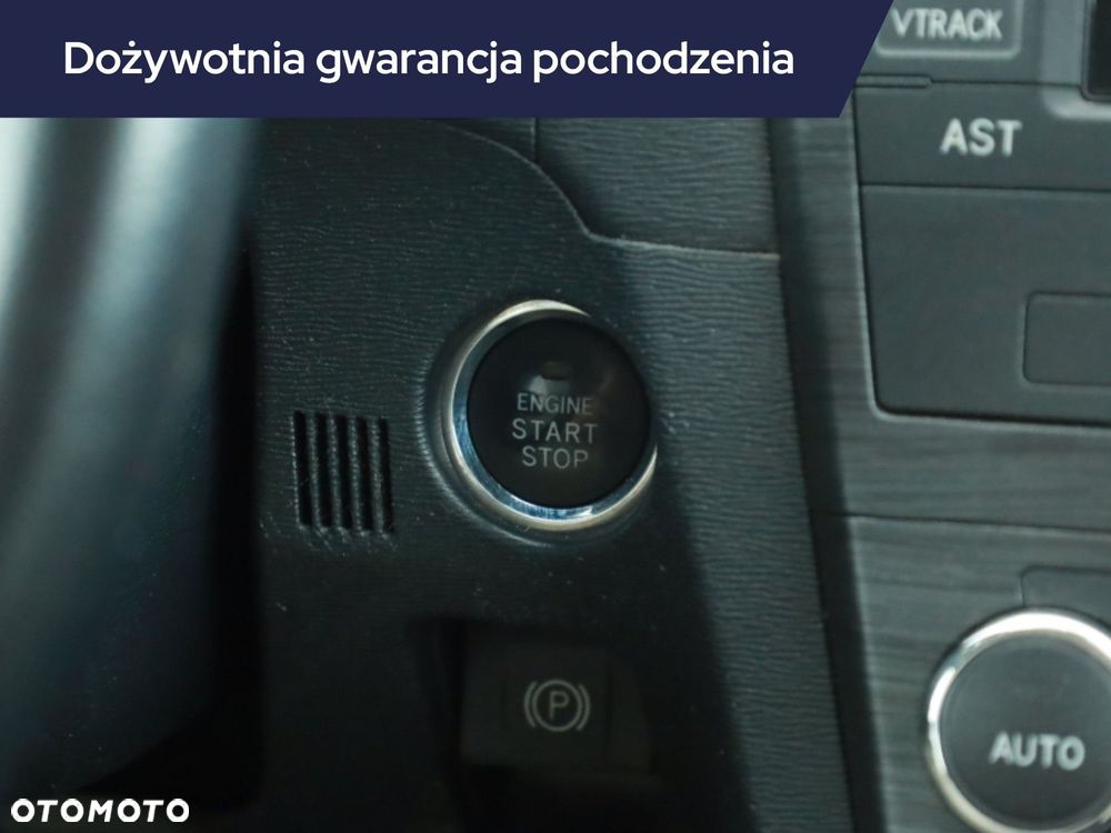 Toyota Avensis - 17