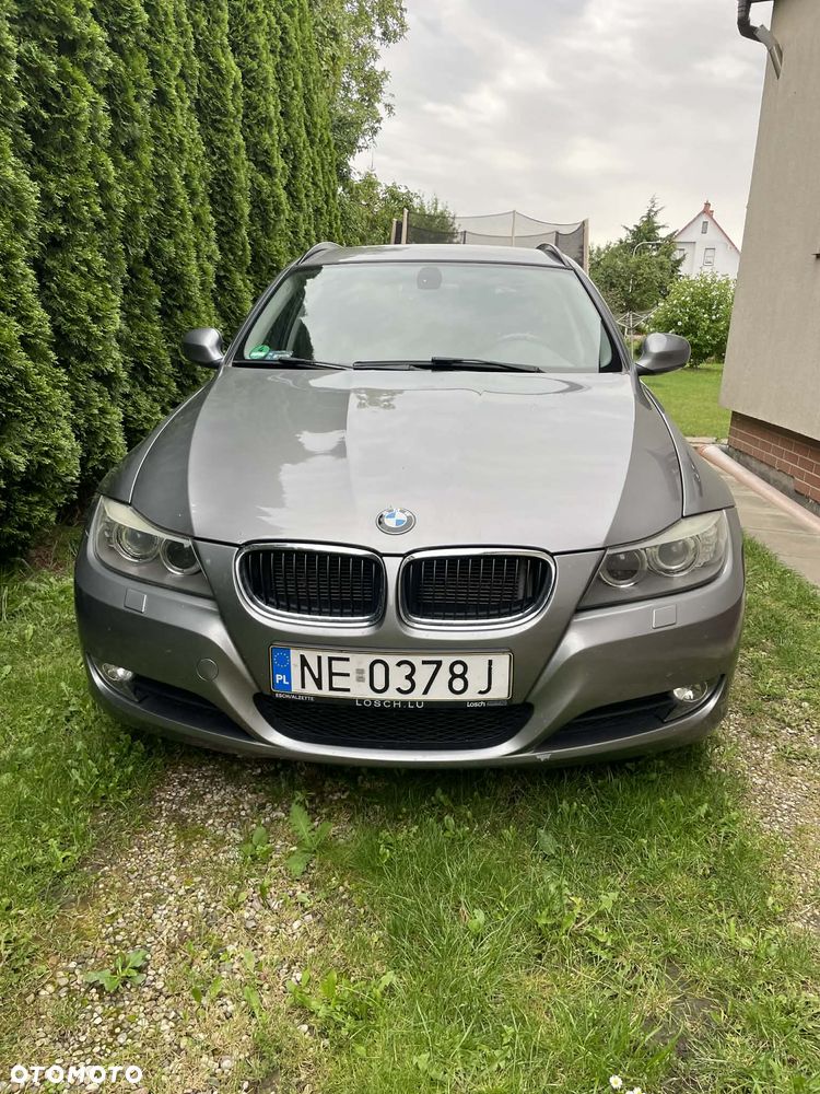 BMW Seria 3 318d DPF - 1