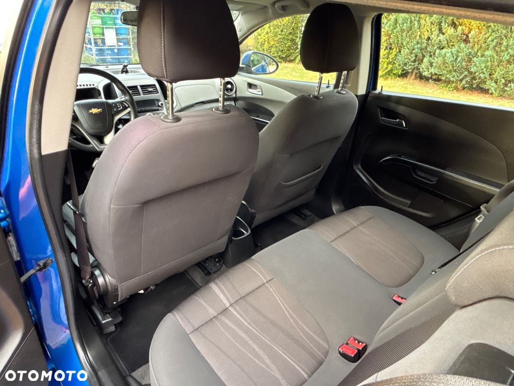 Chevrolet Aveo 1.6 LTZ S/S - 32