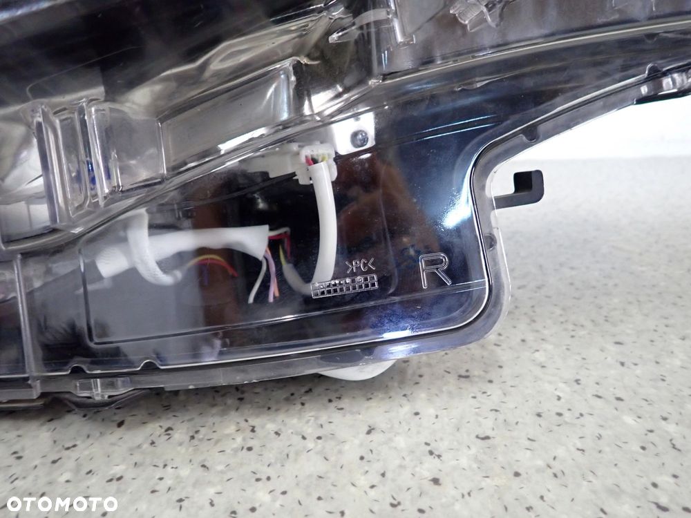 TOYOTA AVENSIS T27 15-18 REFLEKTOR PRAWY LAMPA PRZEDNIA LED LIFT - 7