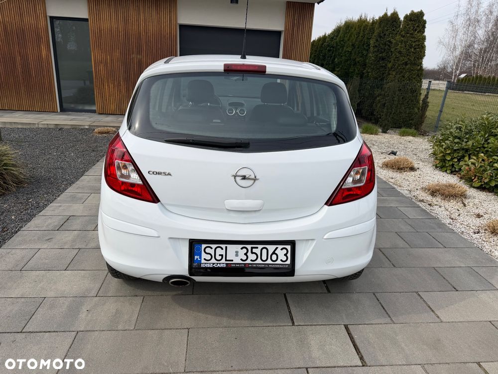Opel Corsa 1.4 16V Cosmo - 5