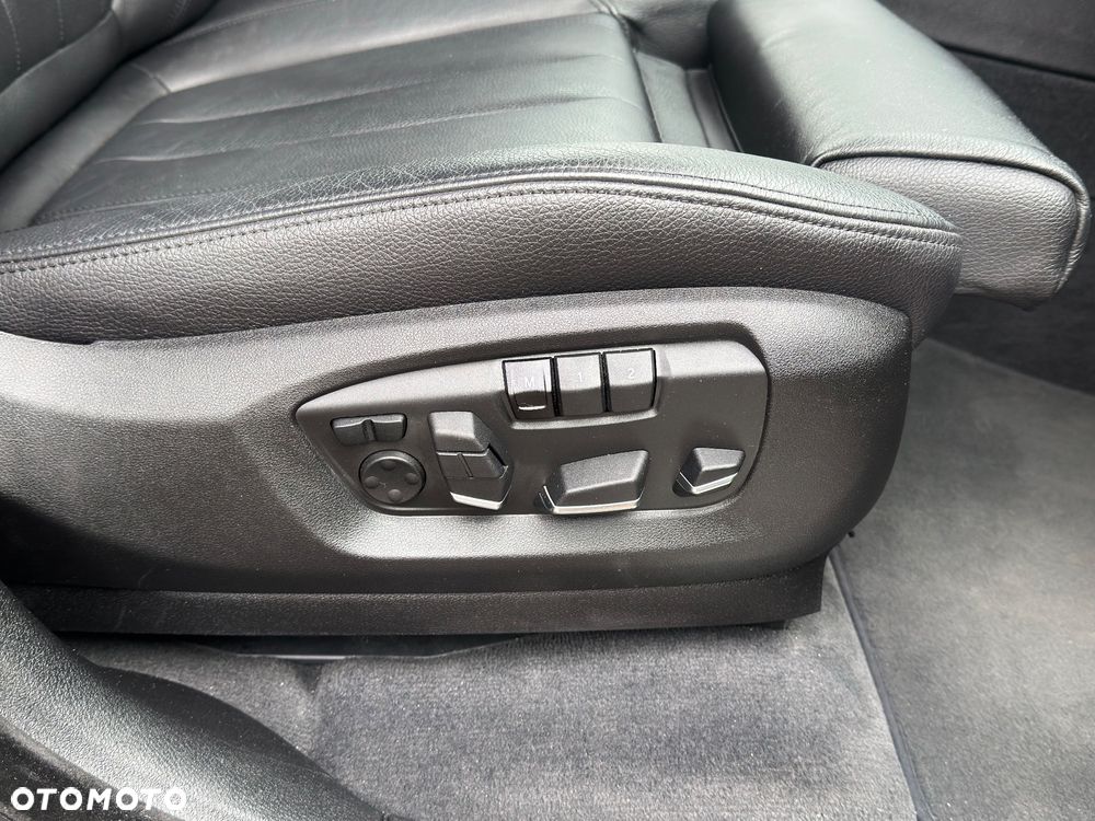 BMW X5 sDrive25d - 19