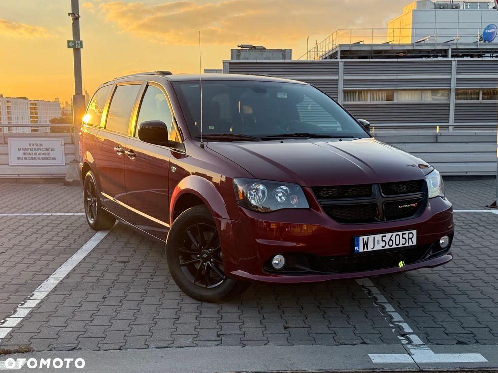 Dodge Grand Caravan - 16