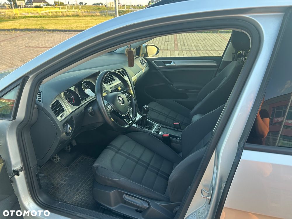 Volkswagen Golf 1.6 TDI BMT Comfortline - 9