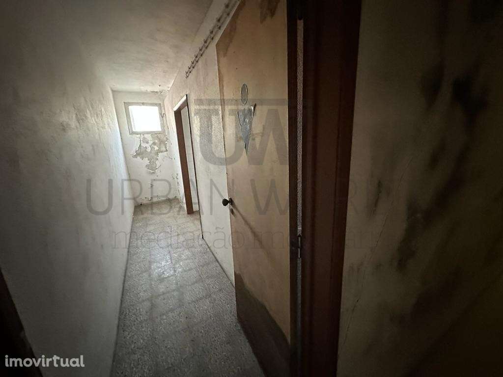 Armazém, Sobral de Monte Agraço, 1.275 m2 - Grande imagem: 4/7