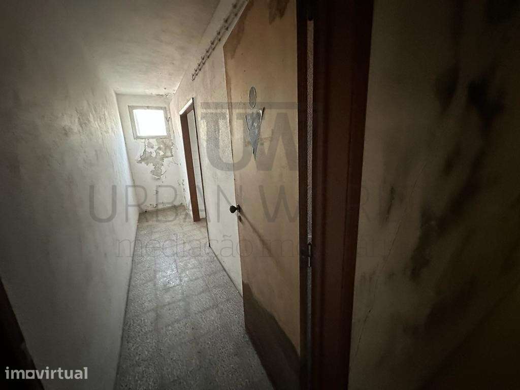 Armazém, Sobral de Monte Agraço, 1.275 m2 - Grande imagem: 4/7