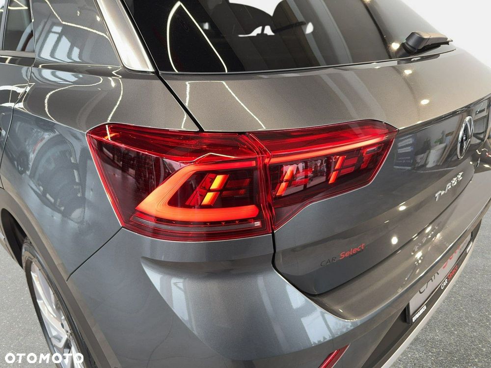 Volkswagen T-Roc - 12
