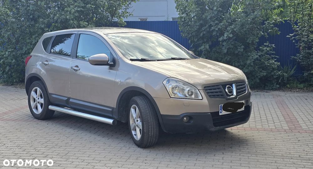 Nissan Qashqai - 1