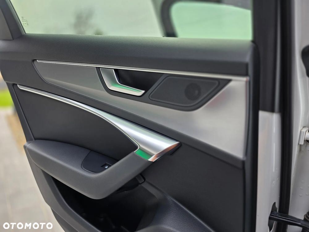 Audi A6 Avant 45 TDI quattro S tronic S line - 17