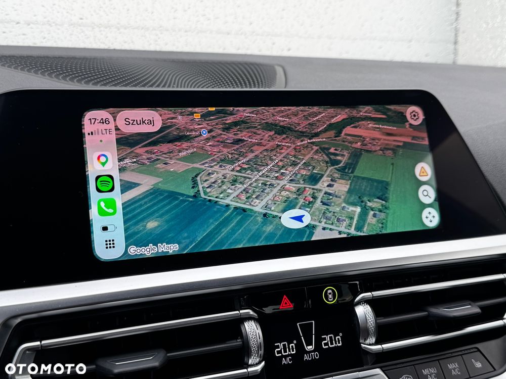 BMW Seria 3 330e xDrive M Sport sport - 37