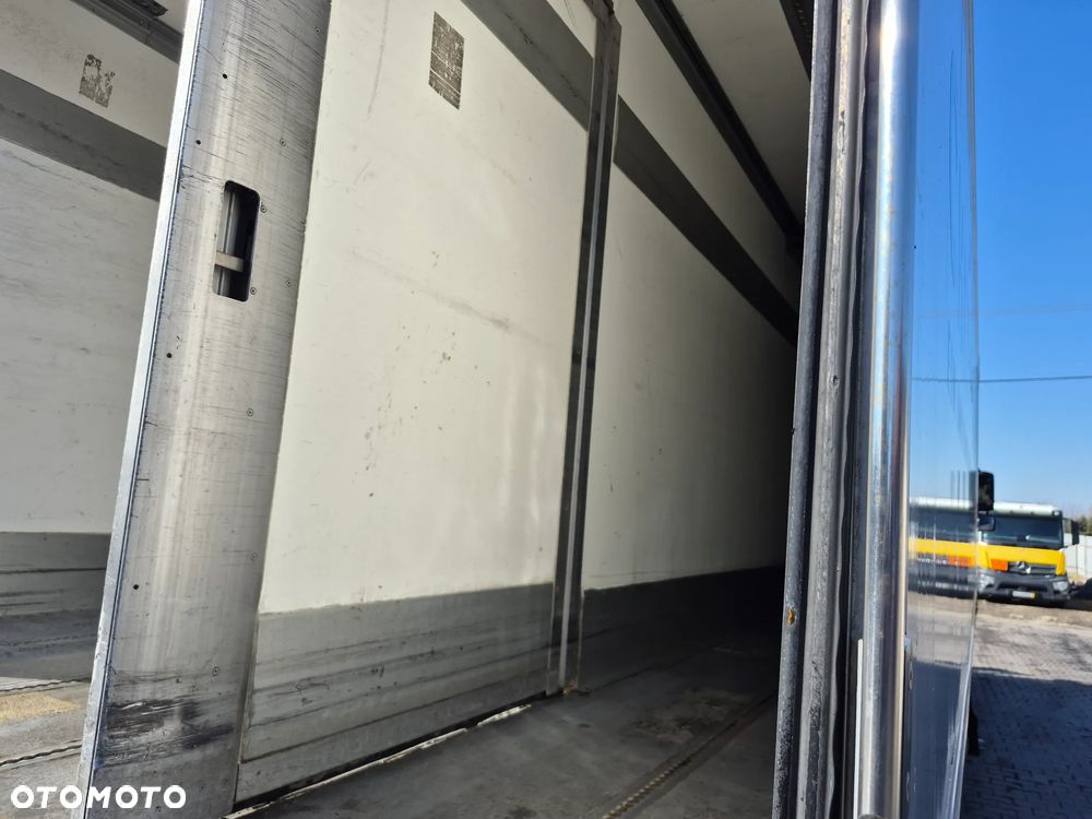 Volvo VOLVO FM 410 CHŁODNIA / WINDA PALFINGER / KABINA SYPIALKA /OŚ SKRĘTNA - 18