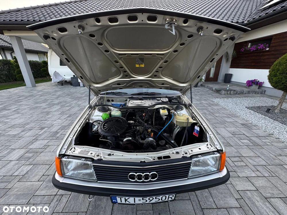 Audi 100 1.8 - 39