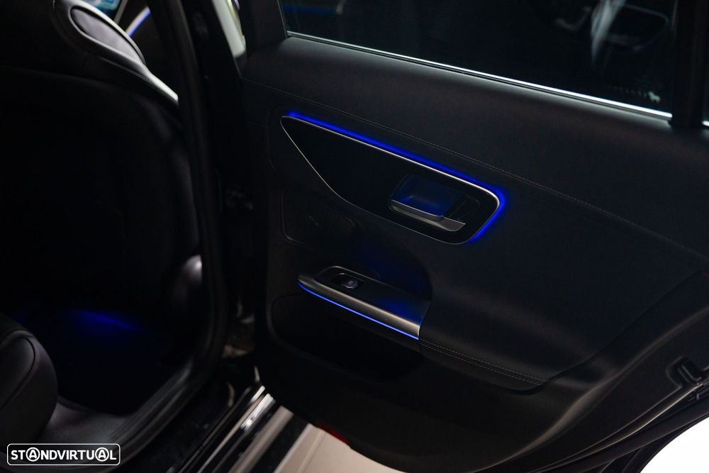 Mercedes-Benz C 300 e T 9G-TRONIC AMG Line - 31