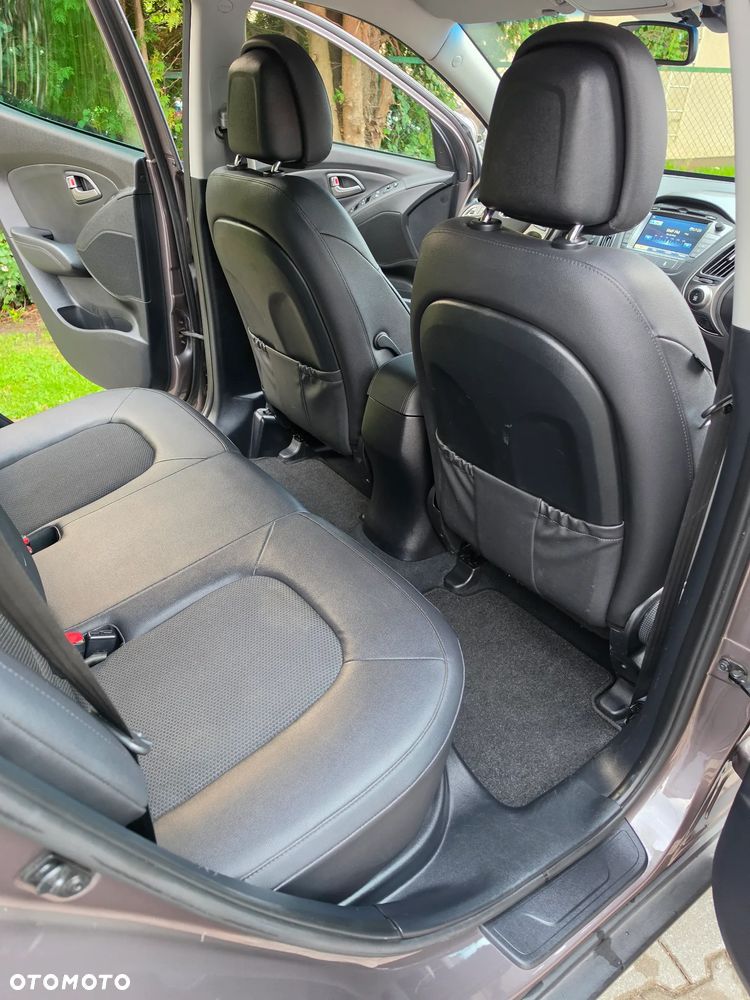 Hyundai ix35 1.6 2WD Fifa World Cup Edition - 13