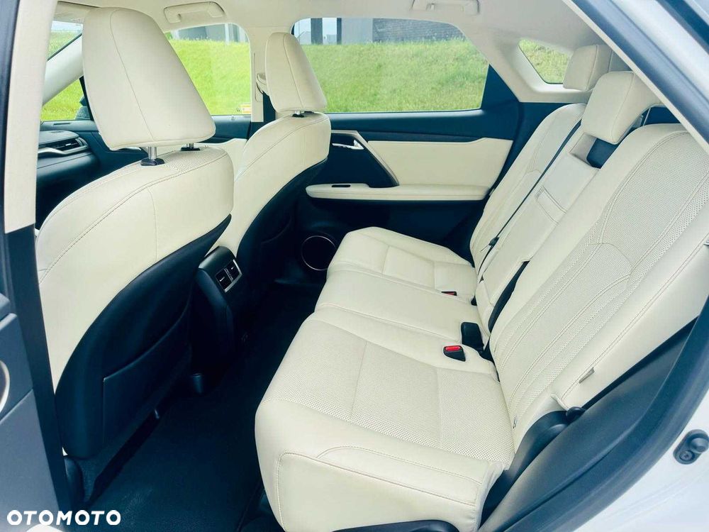 Lexus RX - 6