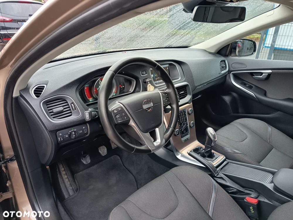 Volvo V40 Cross Country D2 You - 14