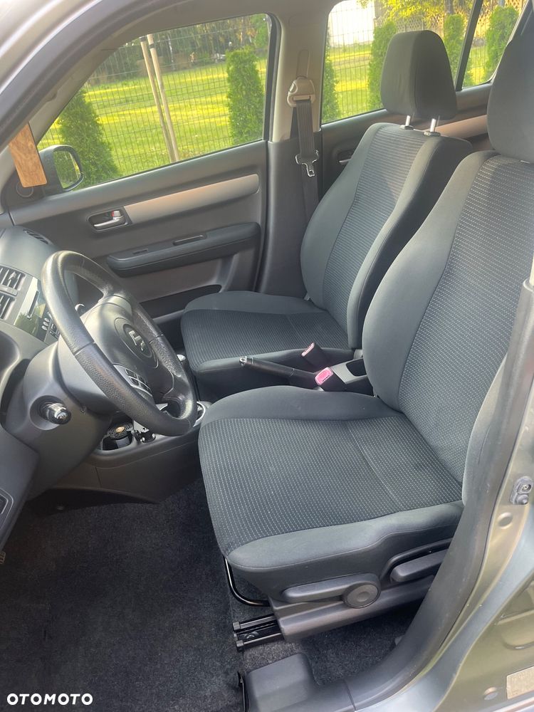 Suzuki Swift - 9