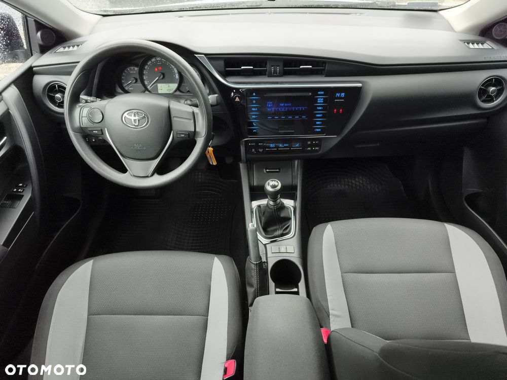 Toyota Auris 1.33 VVT-i Active - 12