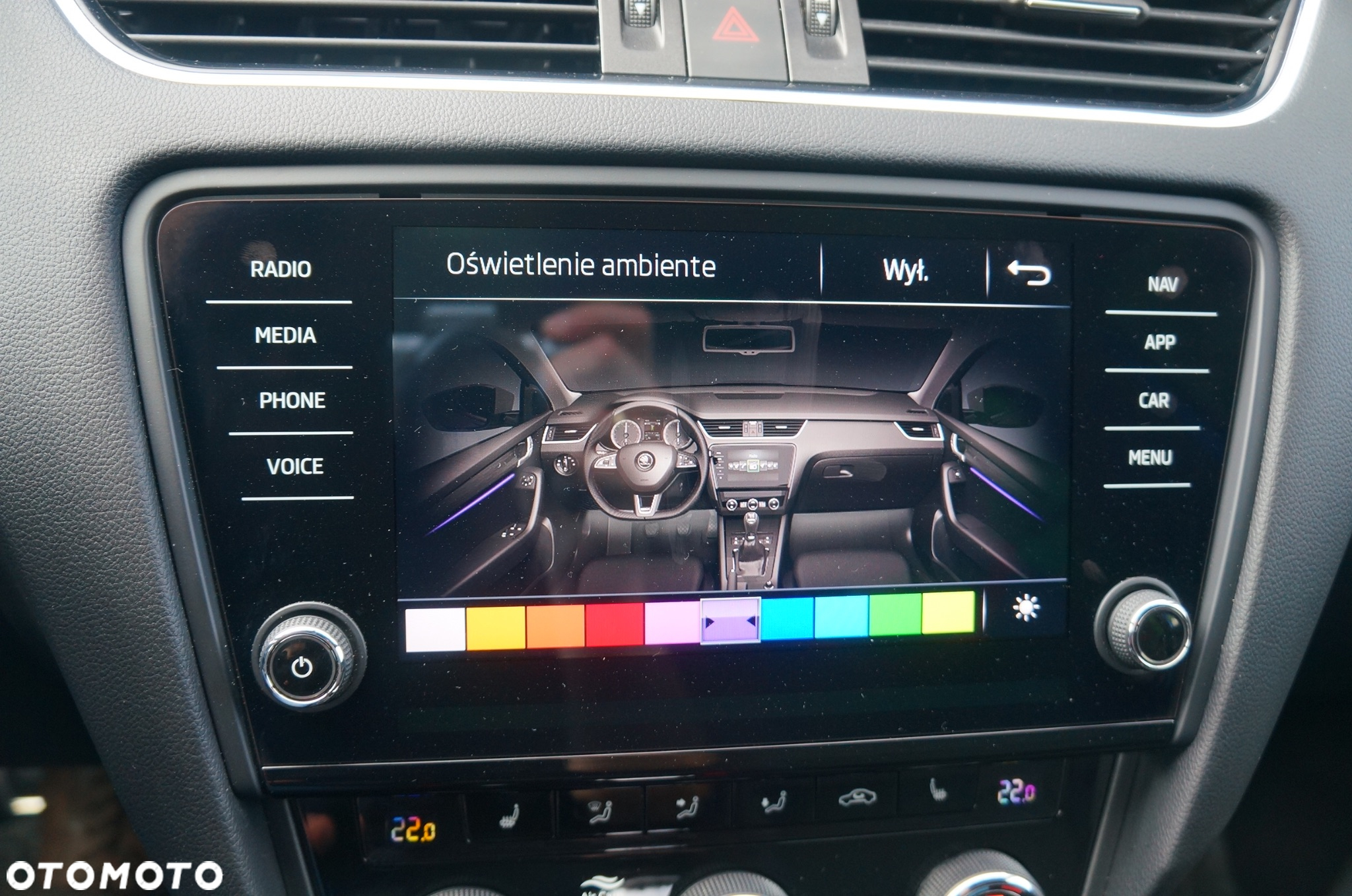 Skoda Octavia Combi 2.0 TDI DSG RS - 30