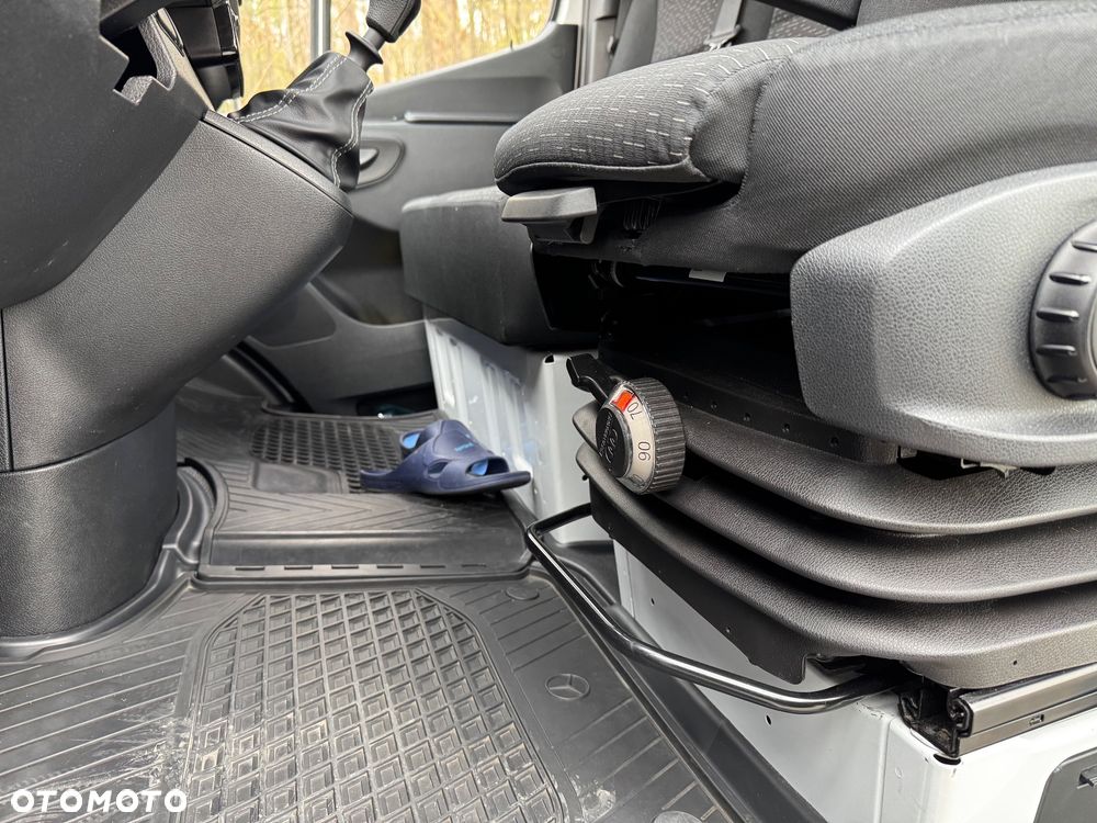 Mercedes-Benz Sprinter - 18