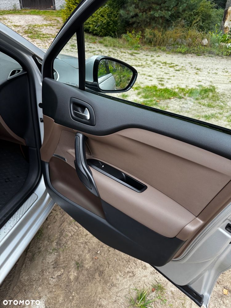 Citroën DS4 2.0 HDi SportChic - 18