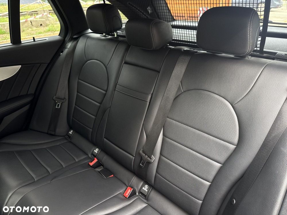 Mercedes-Benz Klasa C 200 7G-TRONIC - 34