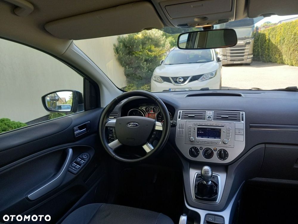 Ford Kuga 2.0 TDCi FWD Titanium - 23