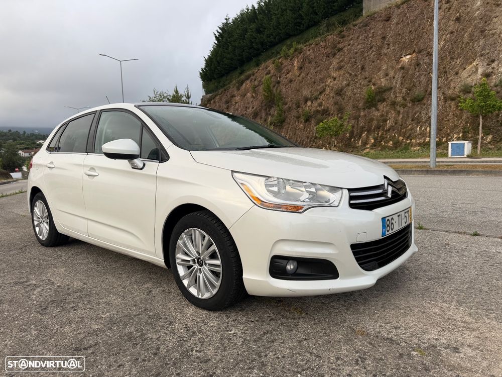 Citroën C4 e-HDi 115 ETG6 Exclusive - 2