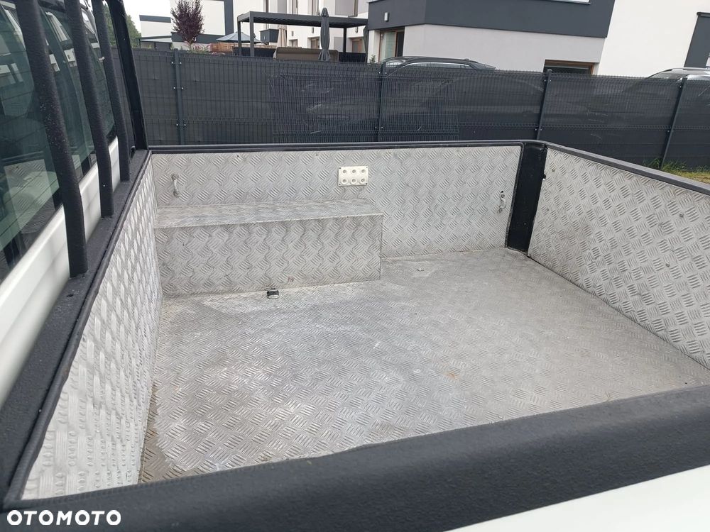 Toyota Hilux 2.4 D-4D Double Cab DLX 4x4 - 15