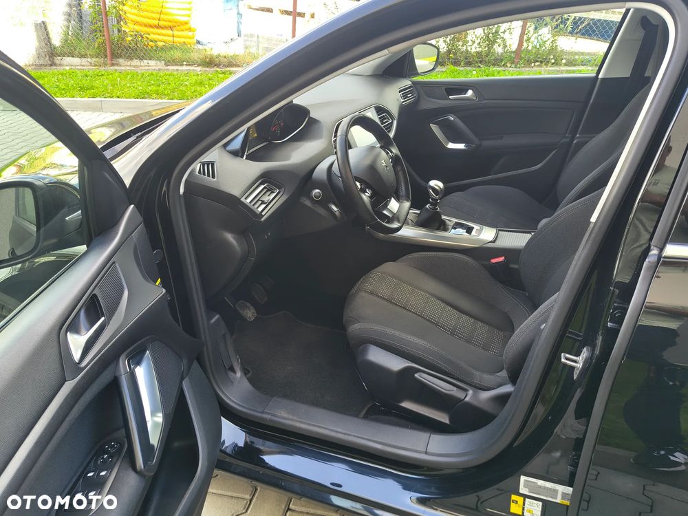 Peugeot 308 1.6 BlueHDi Business Line S&S - 16