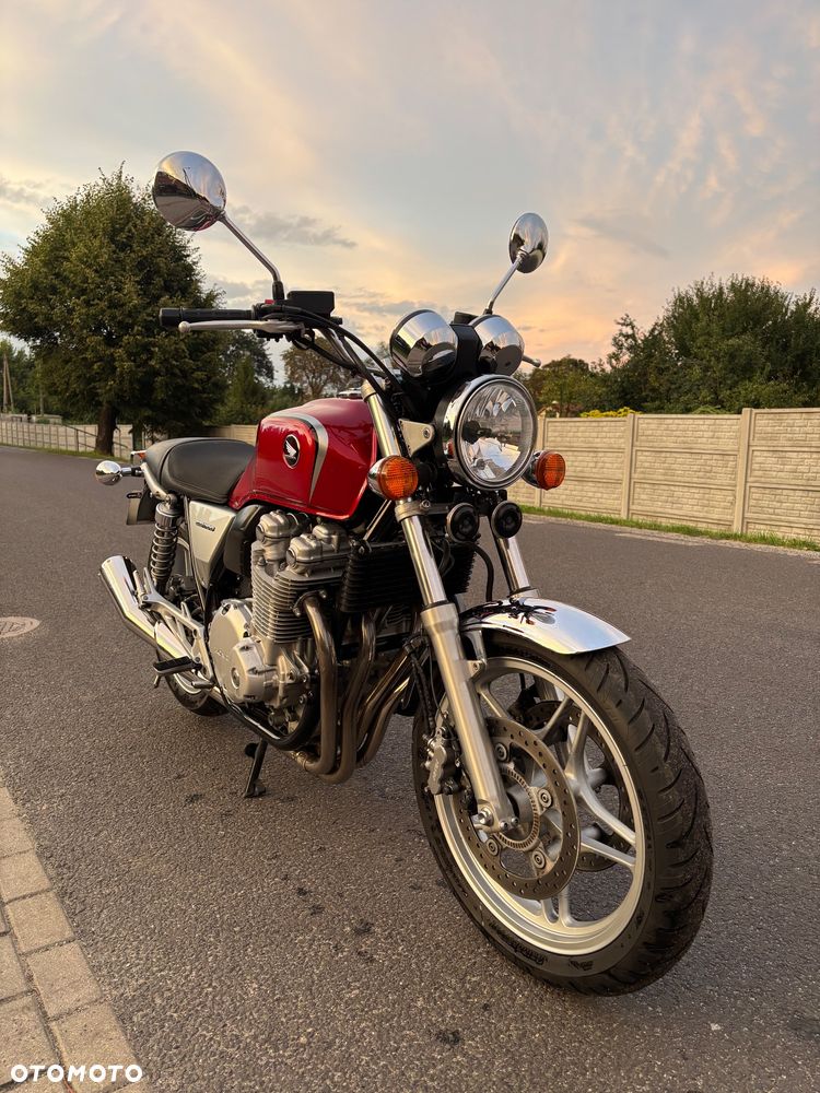 Honda CB - 24