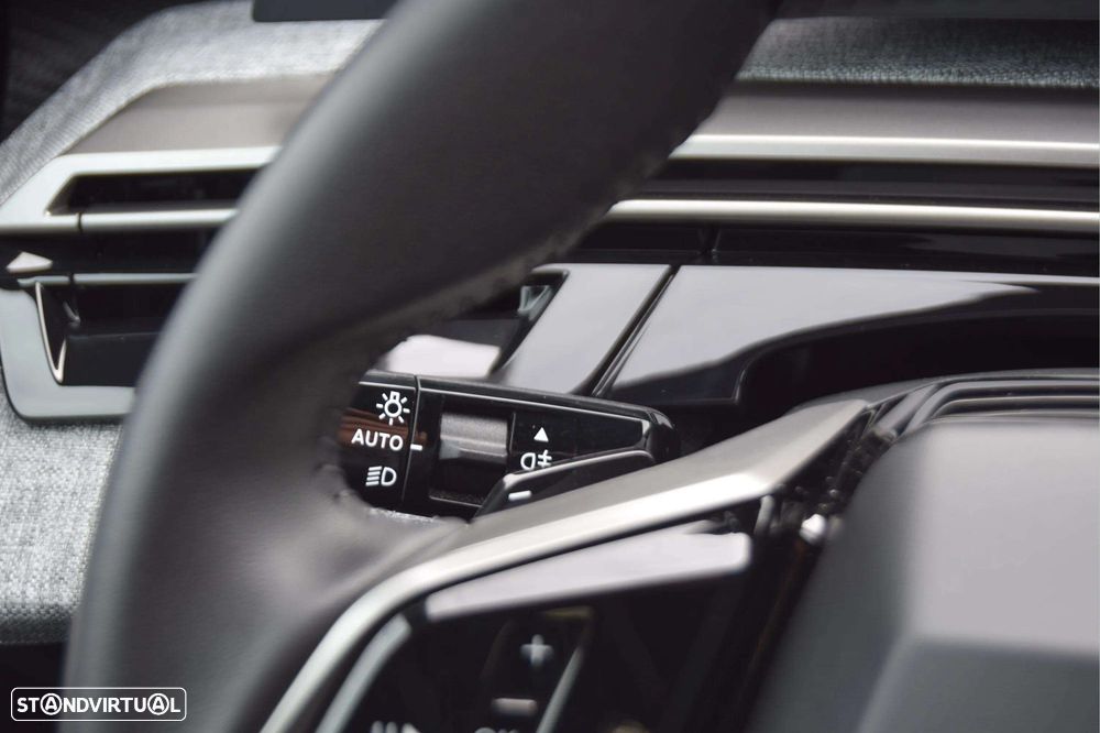 Peugeot 3008 1.2 Hybrid Allure e-DCS6 - 29