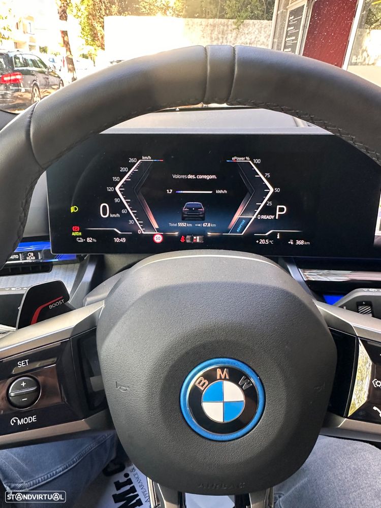 BMW i5 - 11