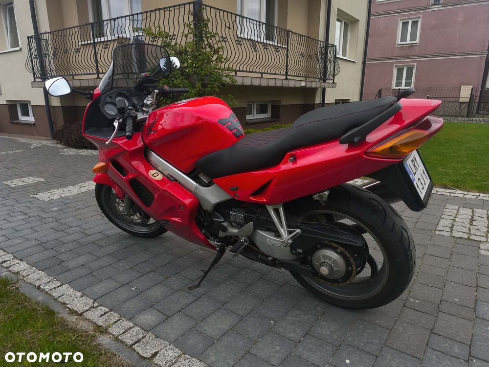 Honda VFR - 9
