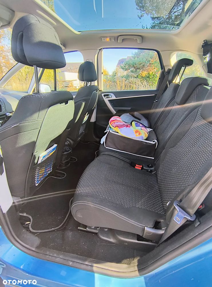 Citroën C4 Picasso - 12