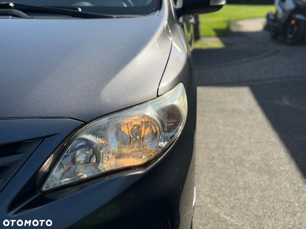 Toyota Corolla 1.6 Luna - 9