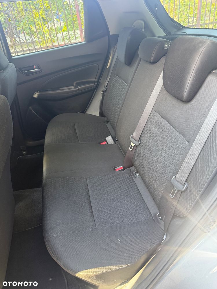Suzuki Swift 1.0 T Premium Plus - 14