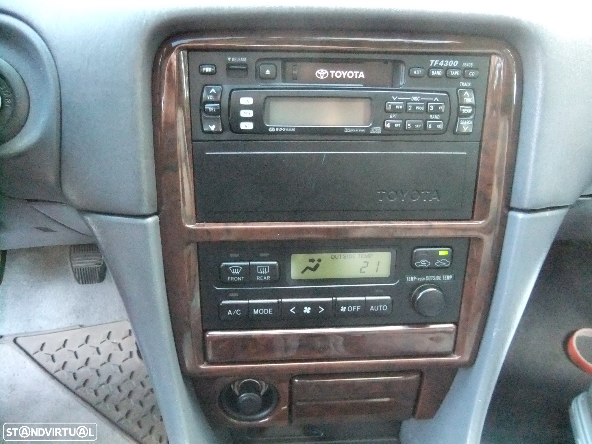 Toyota Camry 2.2 GL - 9