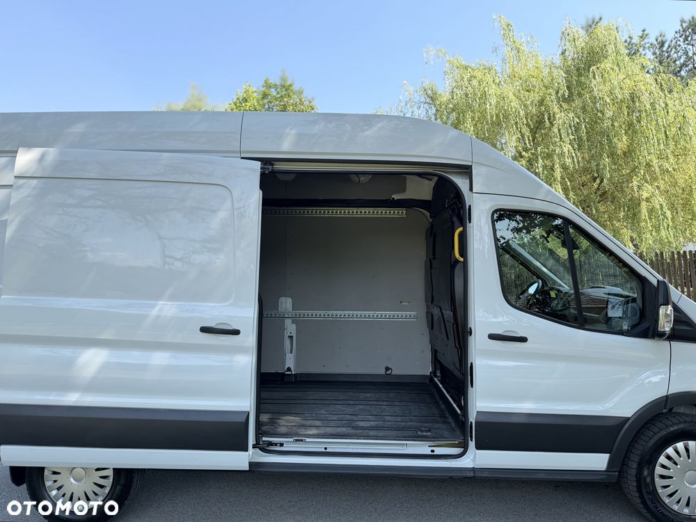 Ford Transit - 23