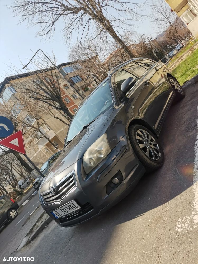 Toyota Avensis 2.2 D-CAT Combi Travel - 10