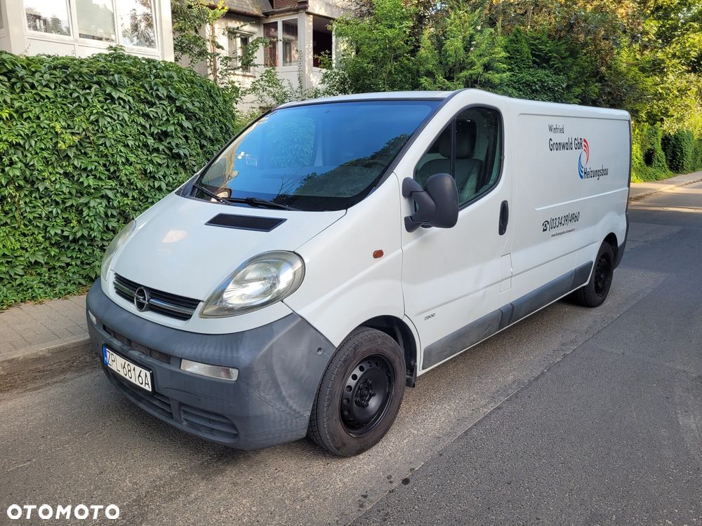 Opel Vivaro - 1