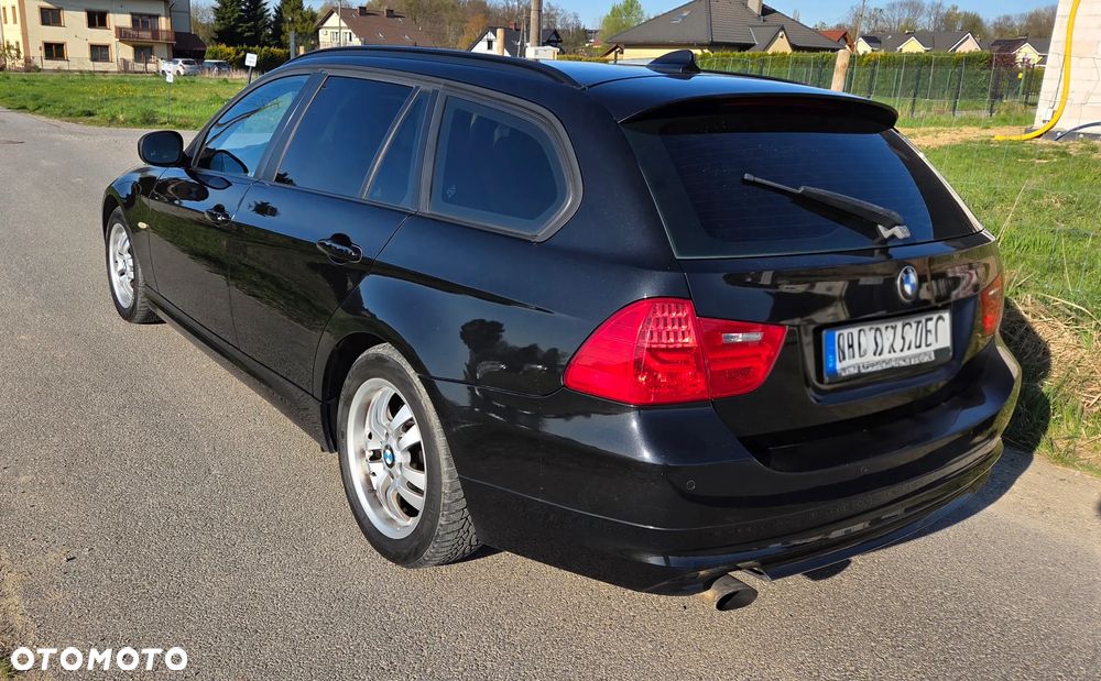 BMW Seria 3 316d - 12