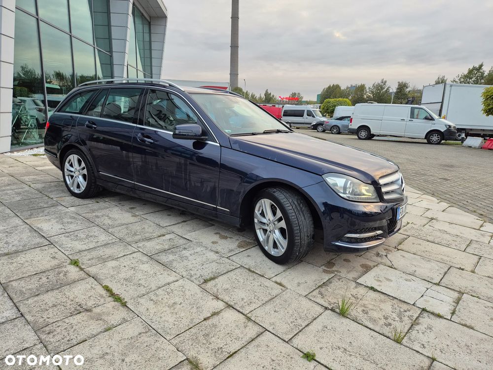 Mercedes-Benz Klasa C 200 T CGI Automatik BlueEFFICIENCY Avantgarde - 6