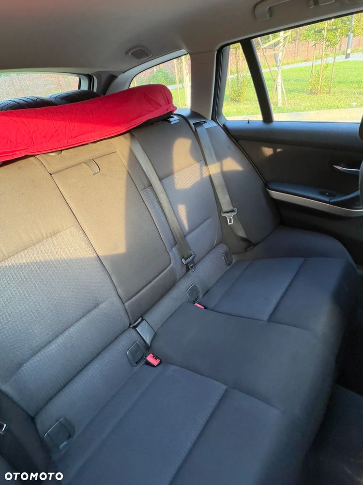 BMW Seria 3 - 18