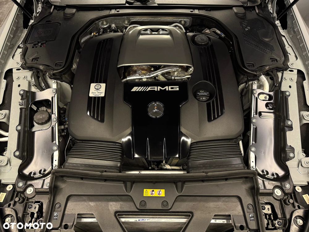 Mercedes-Benz AMG GT - 11