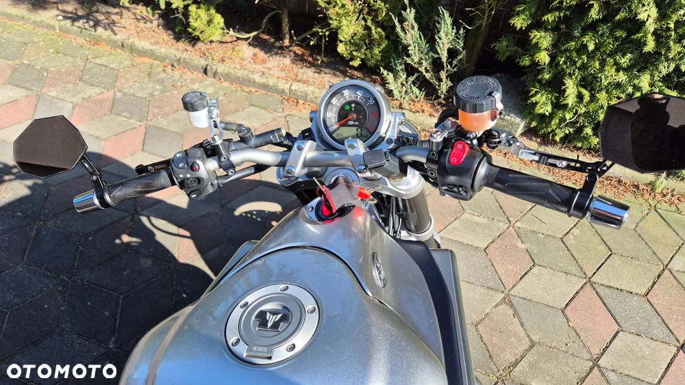 Yamaha MT - 11