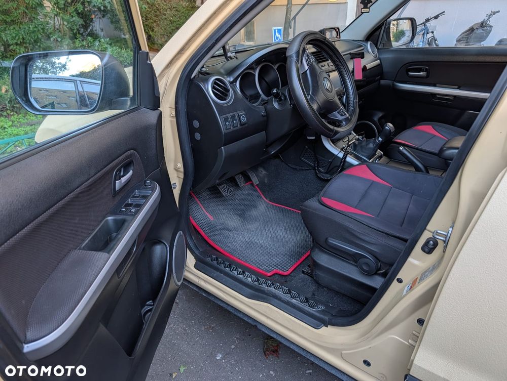 Suzuki Grand Vitara - 10