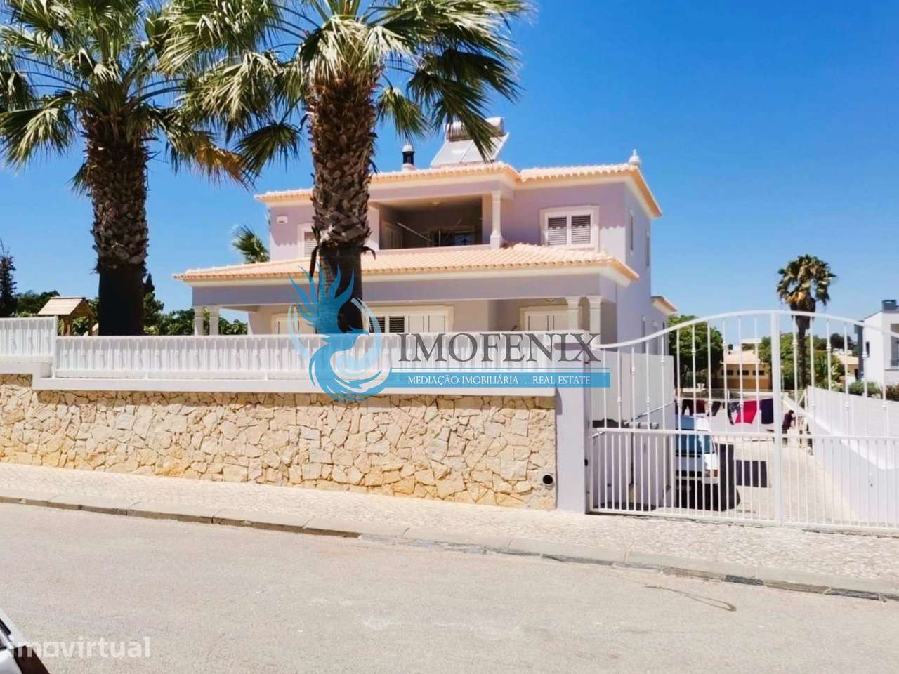 Moradia T3+1 com piscina e garagem localizada nos Brejos/ Albufeira pa - Grande imagem: 4/60