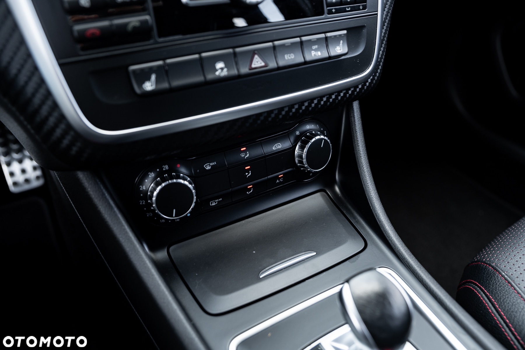 Mercedes-Benz Klasa A 45 AMG 4Matic AMG Speedshift 7G-DCT - 34