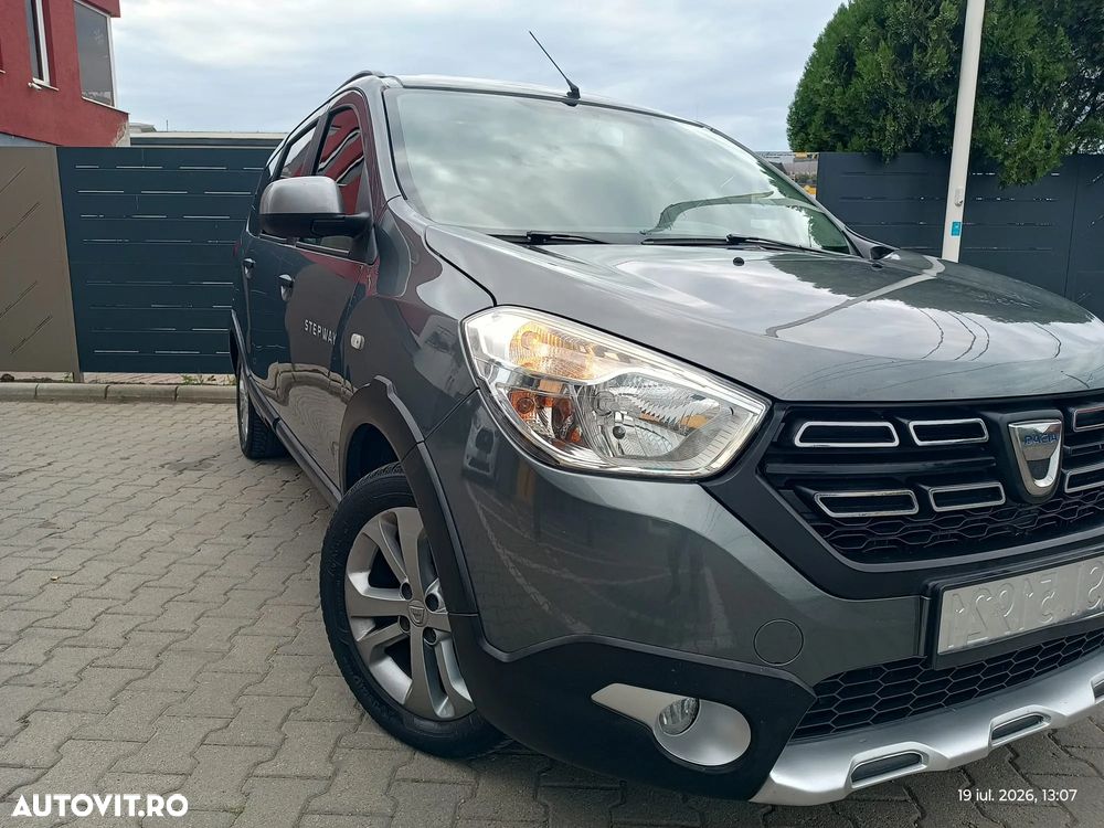 Dacia Lodgy dCi 110 Stepway - 1